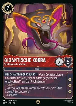 Gigantische Kobra - Schlängelnde Statue